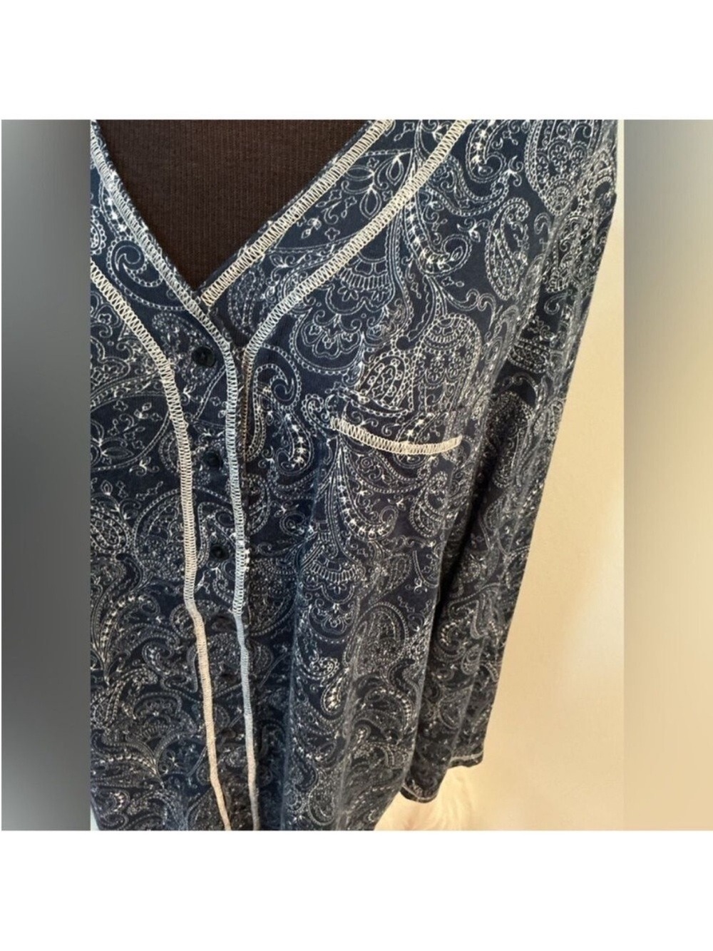 Secret Treasures Loungewear Top Size 2X Blue Paisley Sleepwear Pajama Shirt - Picture 12 of 13